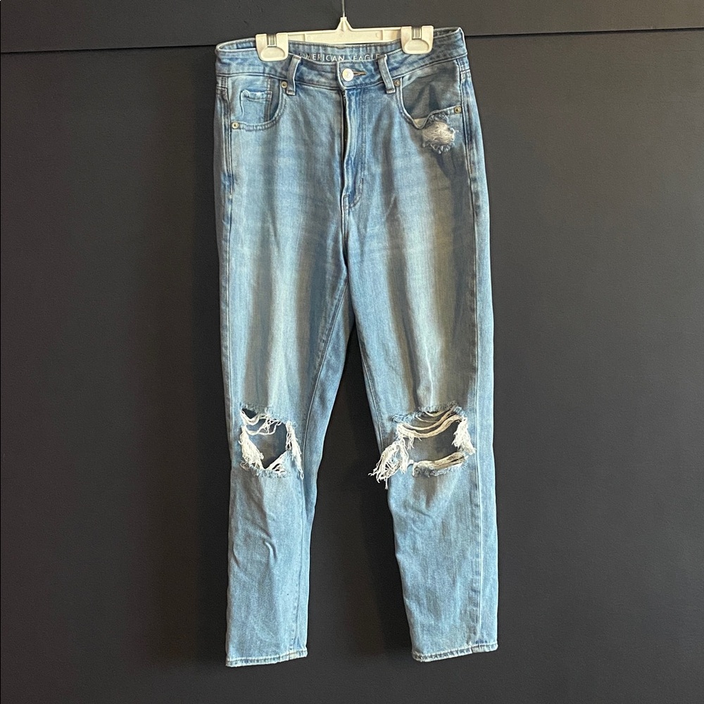 American Eagle Outfitters Women’s Ripped Light Blue Jeans